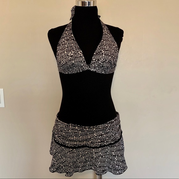 Kenneth Cole Other - Kenneth Cole 2 piece swimsuit